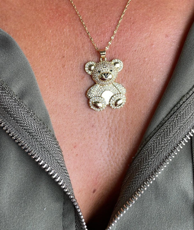 Dije de oso de circonita cúbica plano y esponjoso relleno de oro de 18 quilates para hacer joyas o collares.