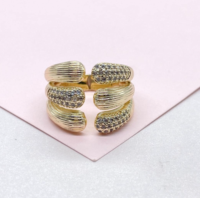 Anillo grueso de doble extremo relleno de oro de 18 k con patrones y pavé de circonitas