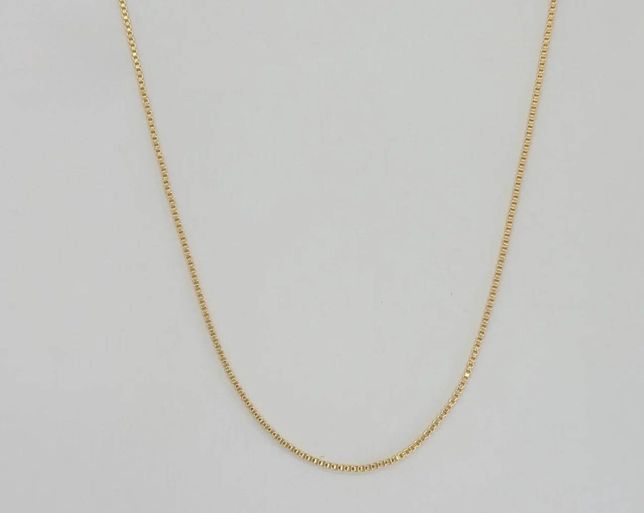 (1-1508) Cadena de eslabones de caja de 0,9 mm laminada en oro - BGF