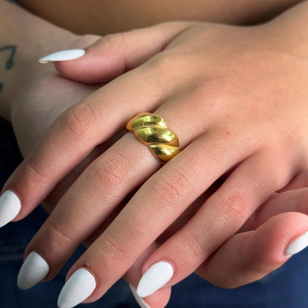 5517773 CROISSANT STYLE RING