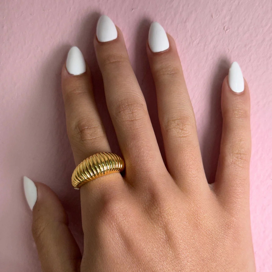 5517511 CROISSANT RING