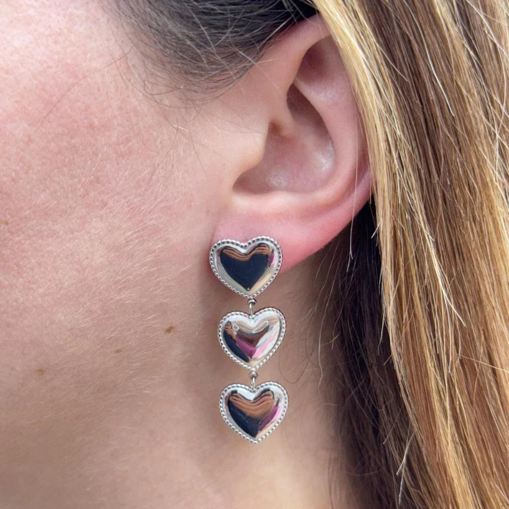 18861 3 HEART LONG EARRING