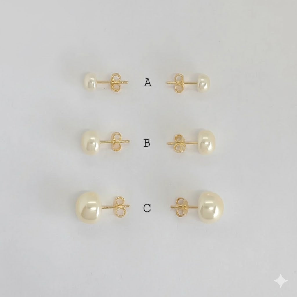 (1-1020-1) Pendientes de media perla laminados en oro - BGF