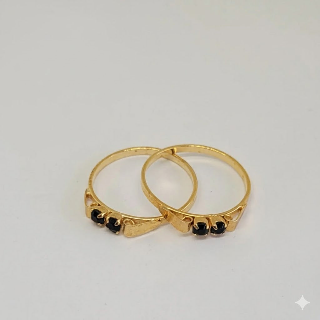 (1-3003-2) Anillo de circonita negra laminada en oro - BGO