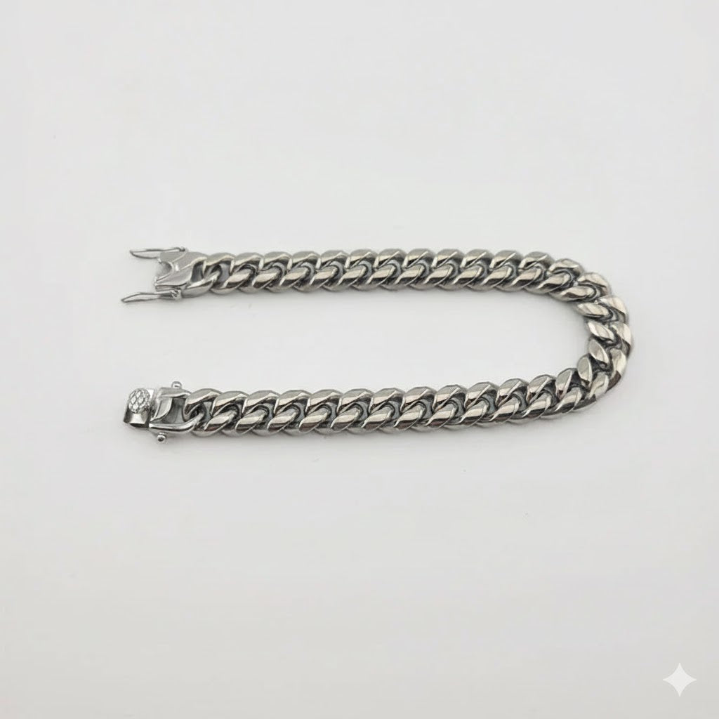 (4-4049) Pulsera de acero inoxidable con eslabones curvos de 10 mm para hombre - 9".