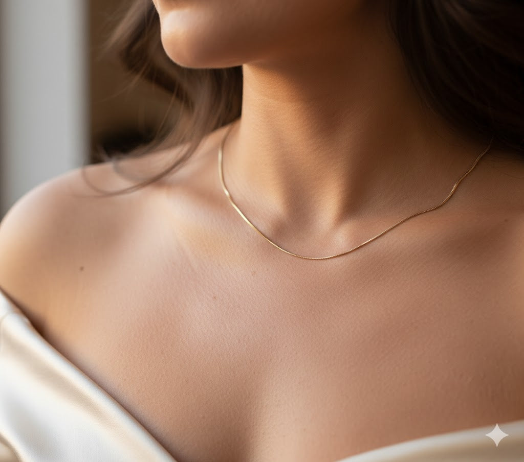 Collar de cadena de espiga lisa de 1 mm con baño de oro de 18 quilates, estilo fusión. Joyería minimalista. Cadena delicada. Joya llamativa. Idea de regalo.