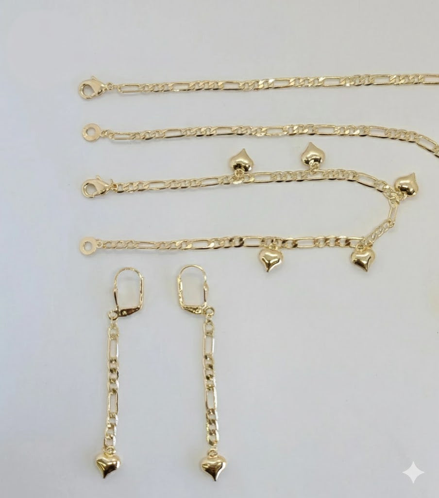 (1-6194) Laminado dorado - Cadena Figaro con dijes de corazón - BGO