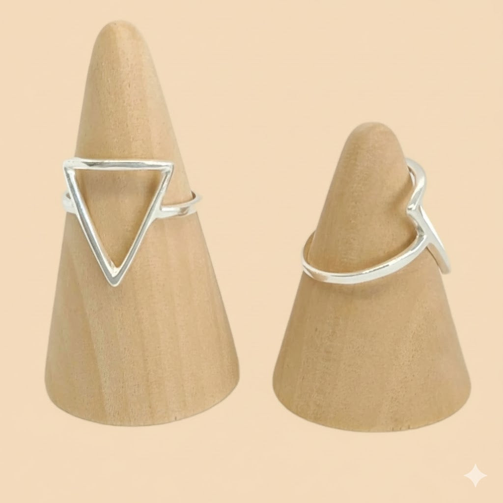 (2-5003-1) Anillo triangular de plata de ley 925