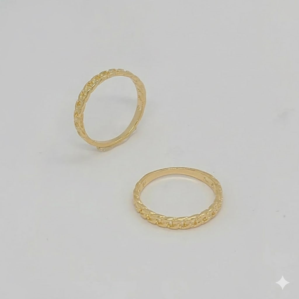 (1-3038) Anillo de eslabones curvos laminados en oro - BGF