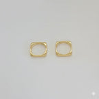 (1-3008) Anillo cuadrado liso laminado en oro - BGF