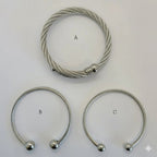 (4-5064) Acero Inoxidable - Brazalete Abierto con Bolas.