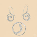 (2-6318) Plata de ley 925 - Conjunto de círculo de circonitas.