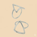 (2-5003-1) Anillo triangular de plata de ley 925