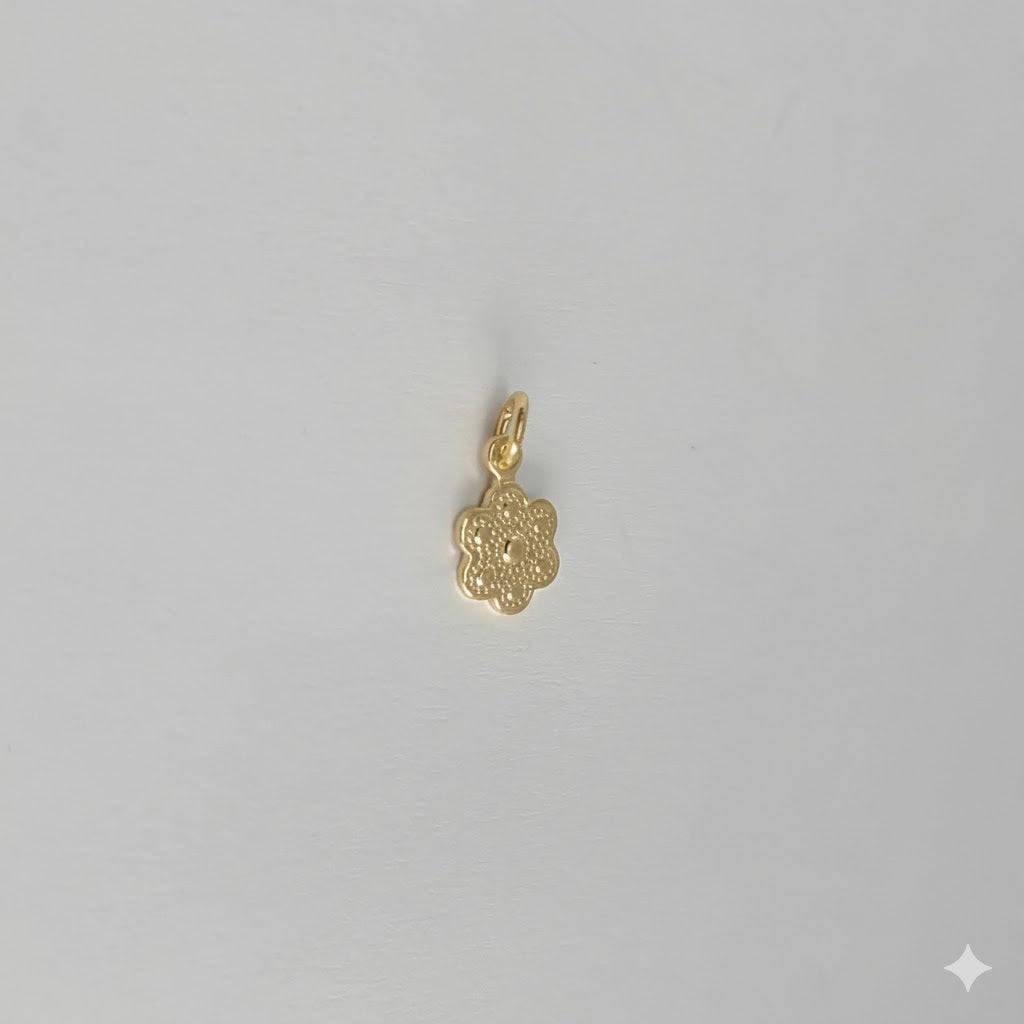 (1-2027-1) Laminado dorado - Colgantes de flores diminutas - BGF