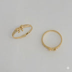 (1-3008-4) Anillo de lazo de circonita laminada en oro - BGF