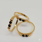 (1-3003-2) Anillo de circonita negra laminada en oro - BGO