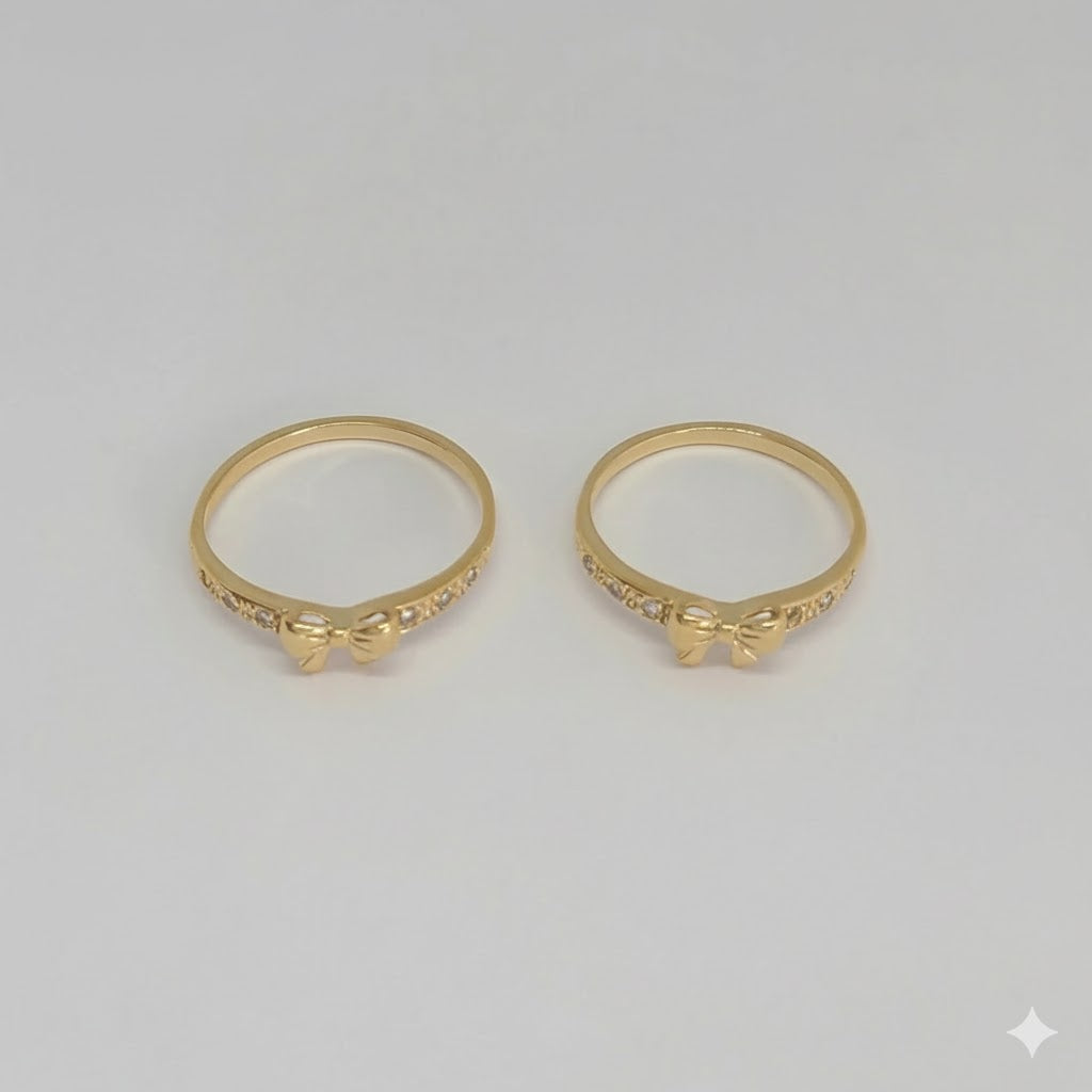 (1-3008-4) Anillo de lazo de circonita laminada en oro - BGF