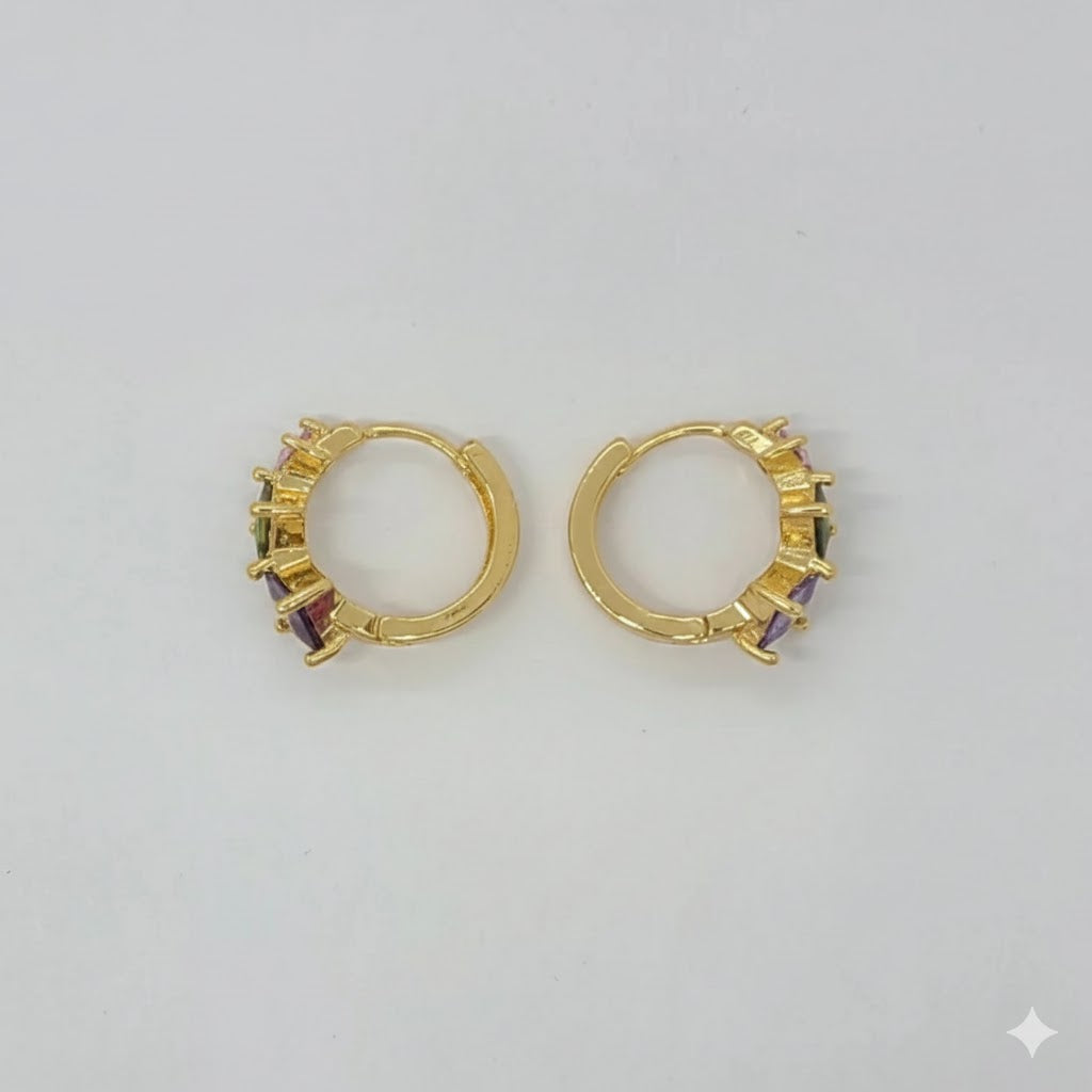 (1-2632-1) Laminado dorado - Huggies de circonita - BGO