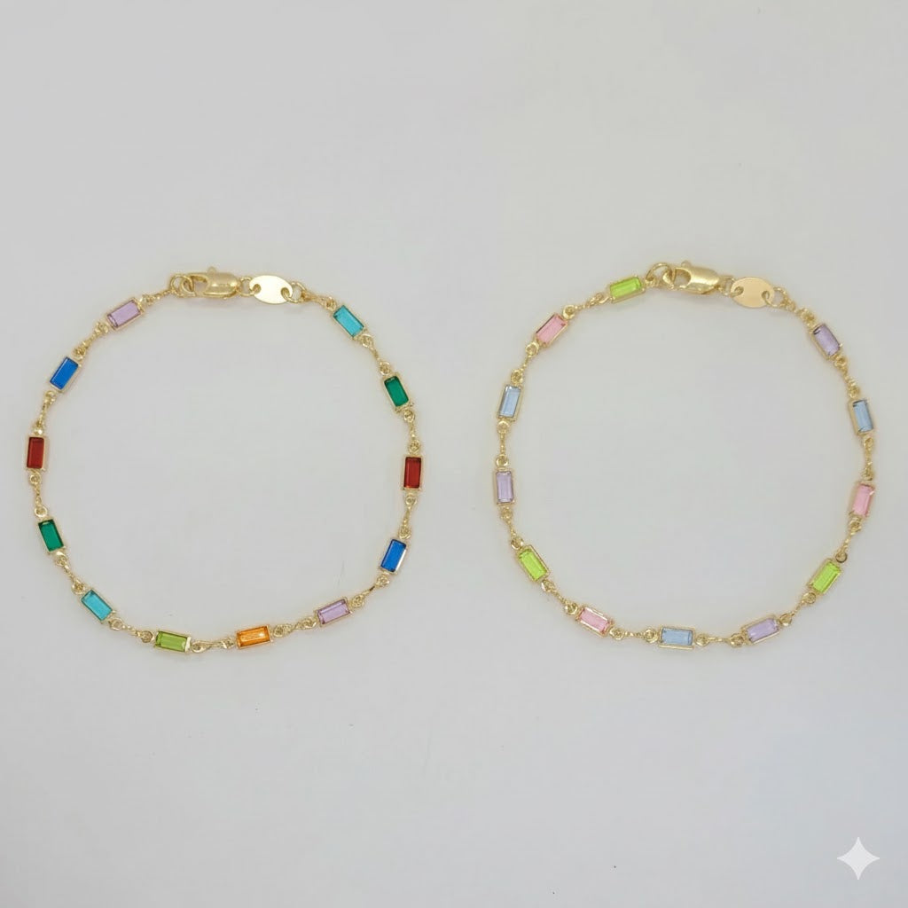 (1-0642) Pulsera de eslabones rectangulares multicolores de 3 mm laminados en oro - 19 cm - BGF