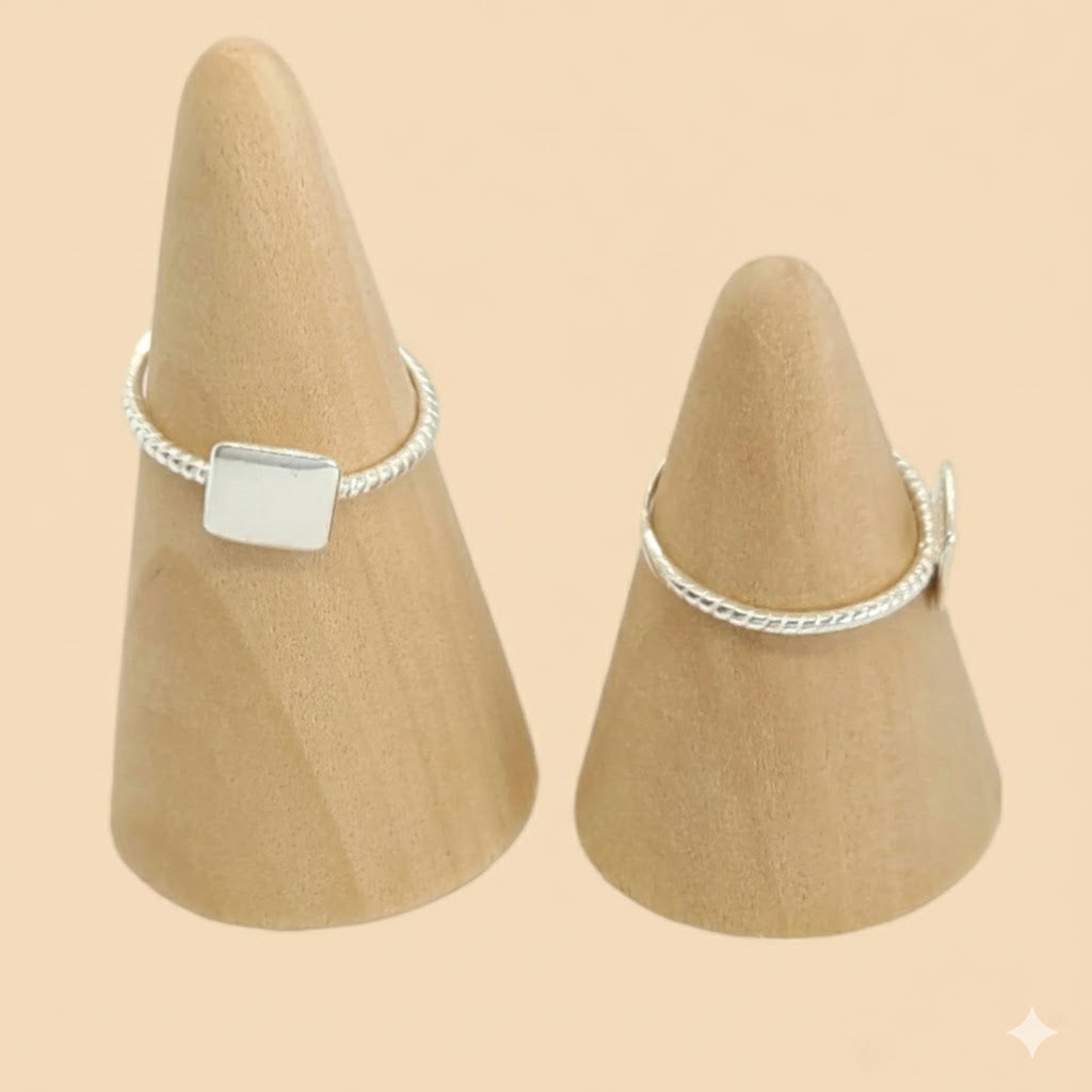 (2-5012-1) Anillo cuadrado de plata de ley 925