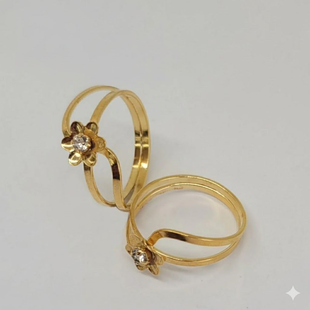 (1-3003-1) Anillo de flor de circón laminado en oro - BGO