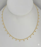 (1-6195) Collar con colgante de eslabones curvos laminados en oro - BGF