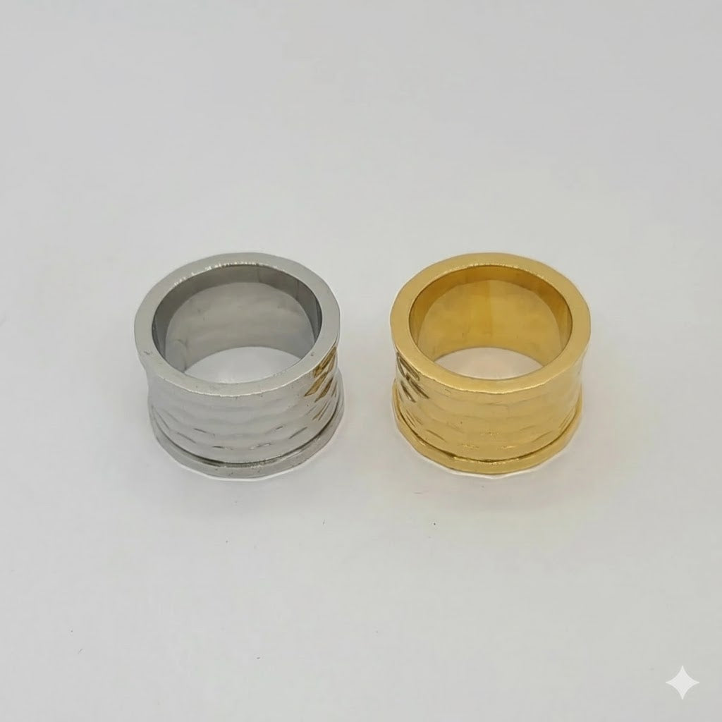 (4-0044) Stainless Steel - Chunky Ring.