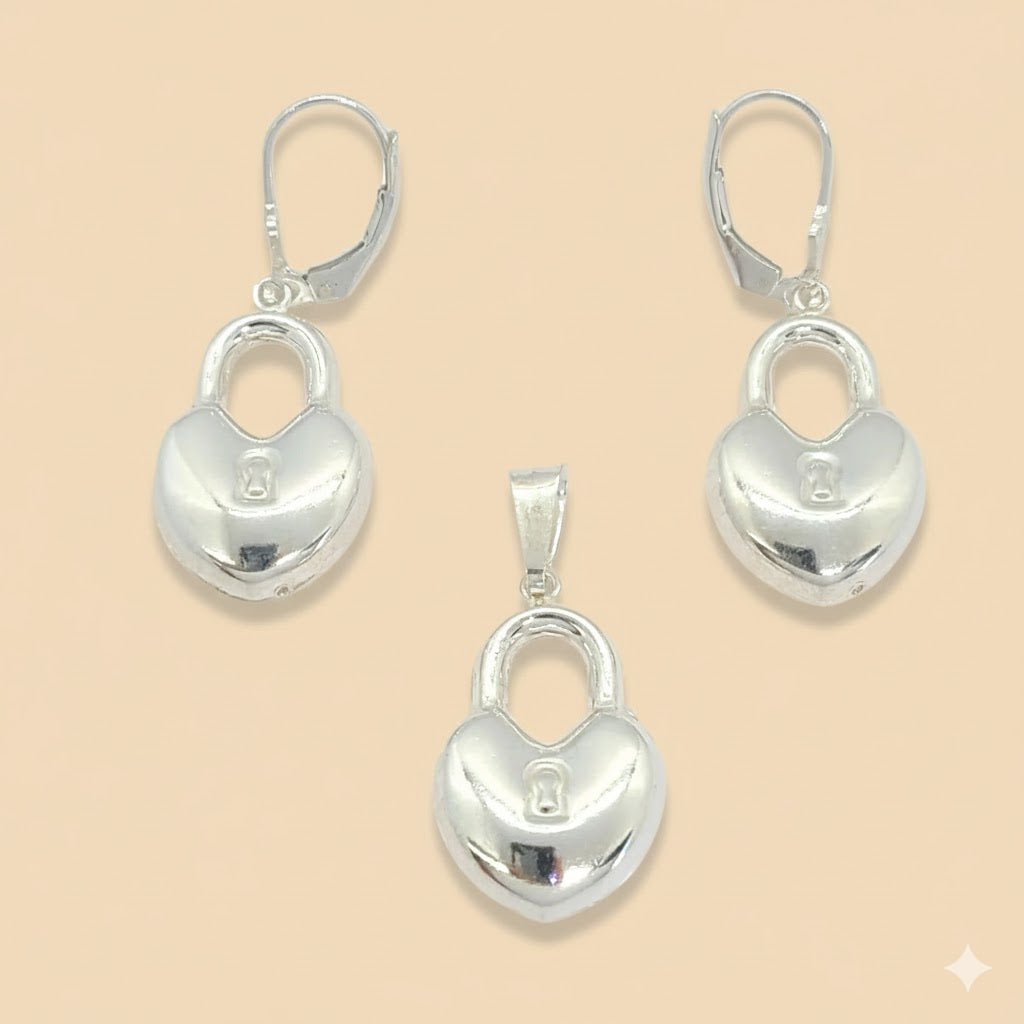 (2-6581) Plata de Ley 925 - Conjunto Corazón.